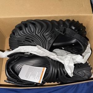 Salehe Bemburry Crocs Pollex